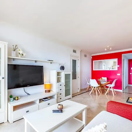 Coastal Escape & Sea Views By Hostlovers * Manilva