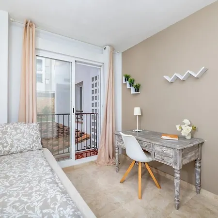 Apartamento Coastal Escape & Sea Views By Hostlovers Manilva
