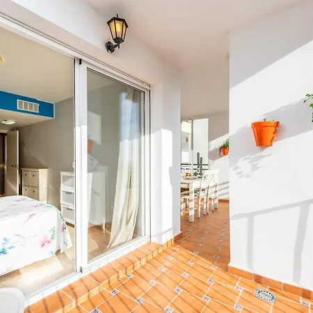 Coastal Escape & Sea Views By Hostlovers Apartamento Manilva